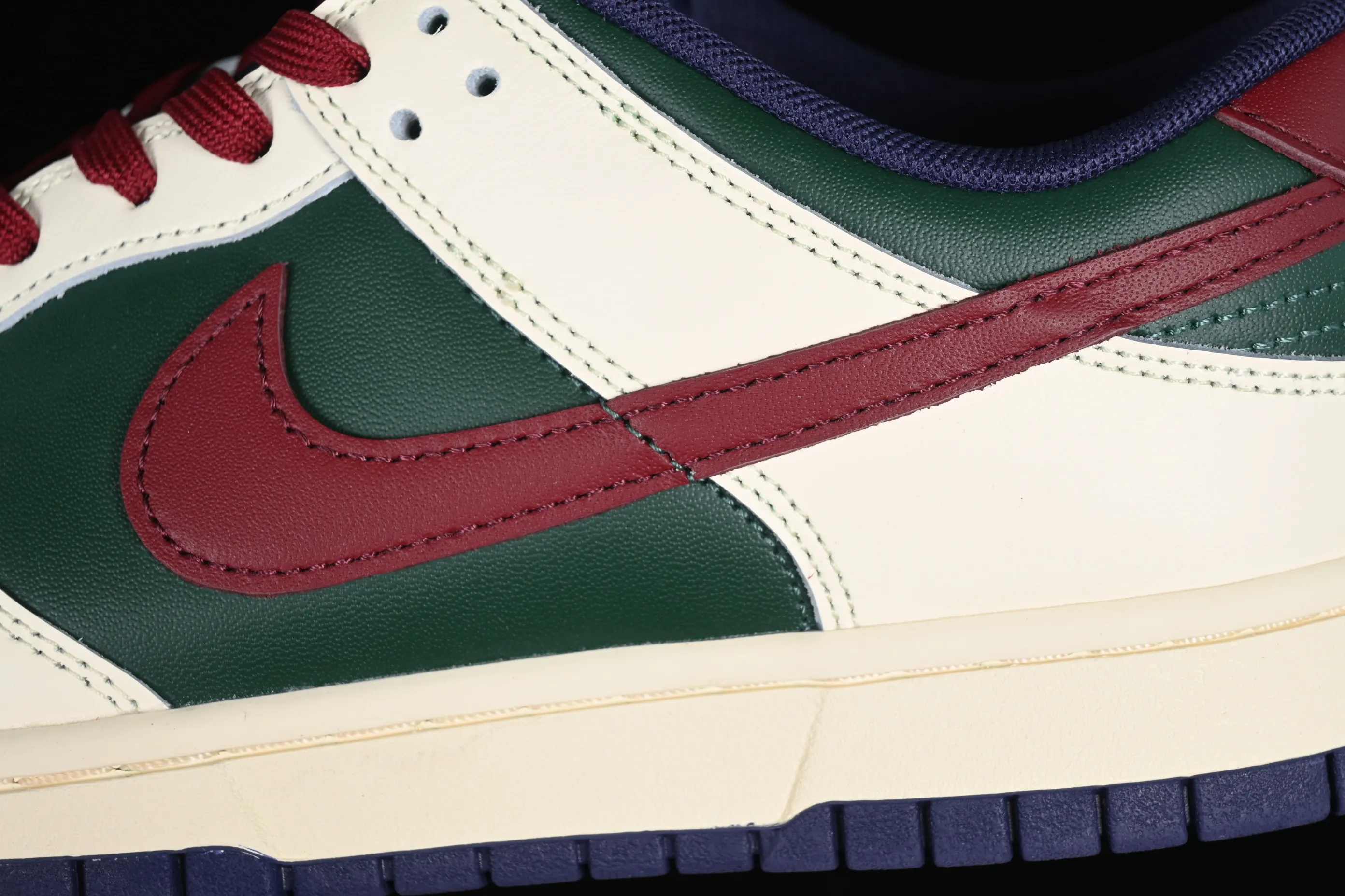 All Categories Nk SB Dunk Series Nk SB Dunk Low Low-top sneakers J version Nk SB Dunk Low "Gorge Green" SB low-top casual sneakers FV8106-361
